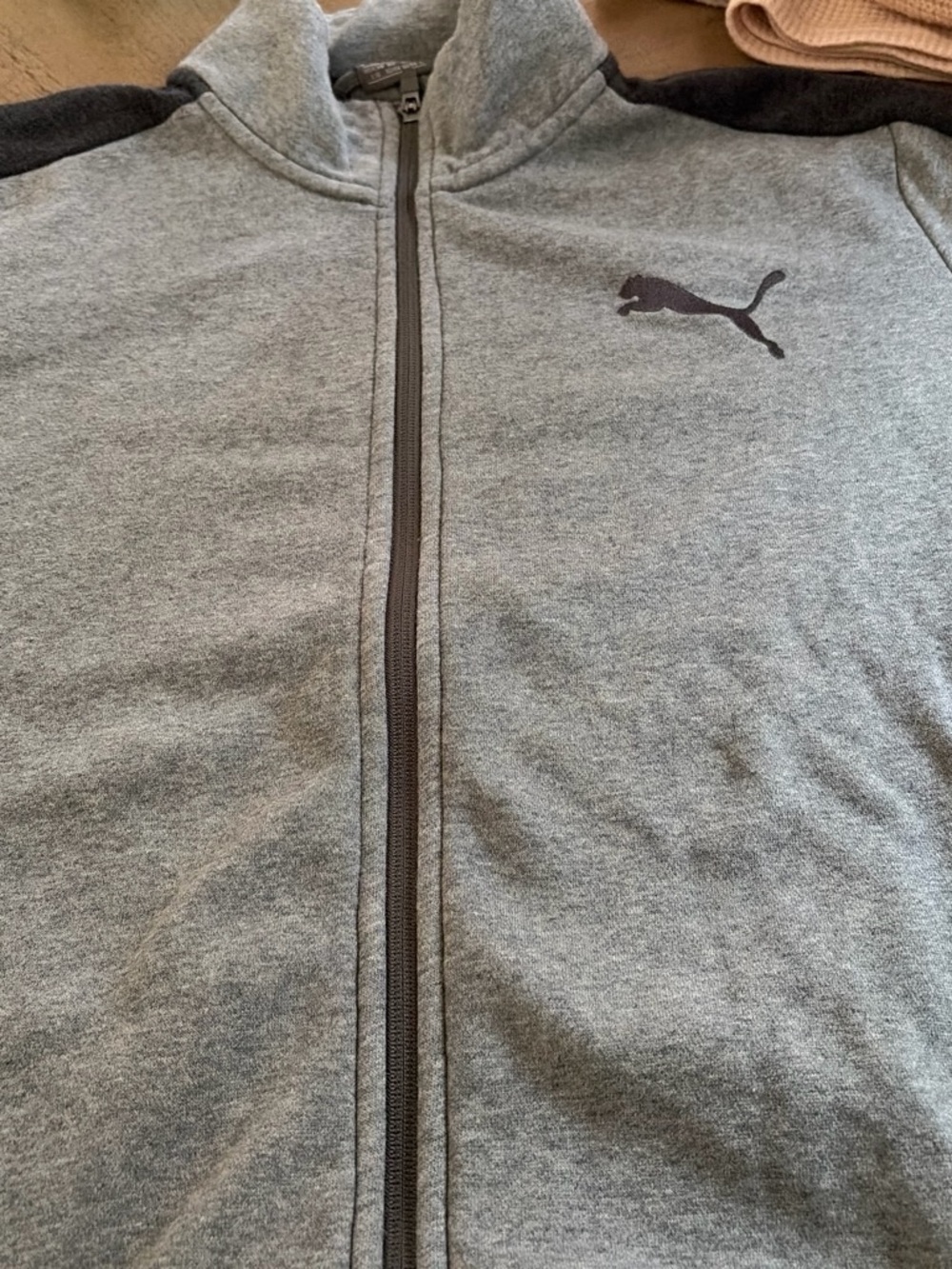 Puma Men’s Gray Zip-Up Sweater size L - Picture 2 of 3